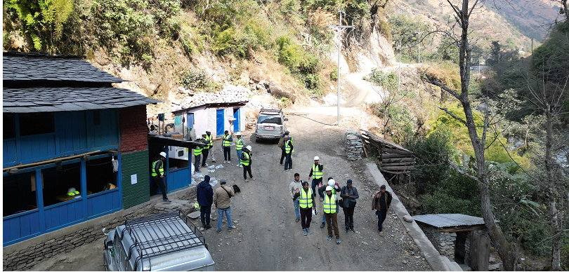 धवलागिरिका दुर्गम गाउँमा सडक पहुँचमा जोडियो