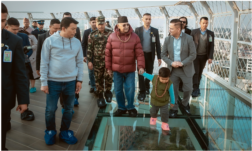 ‘स्काइवाक टावर’मा प्रधानमन्त्री ओली