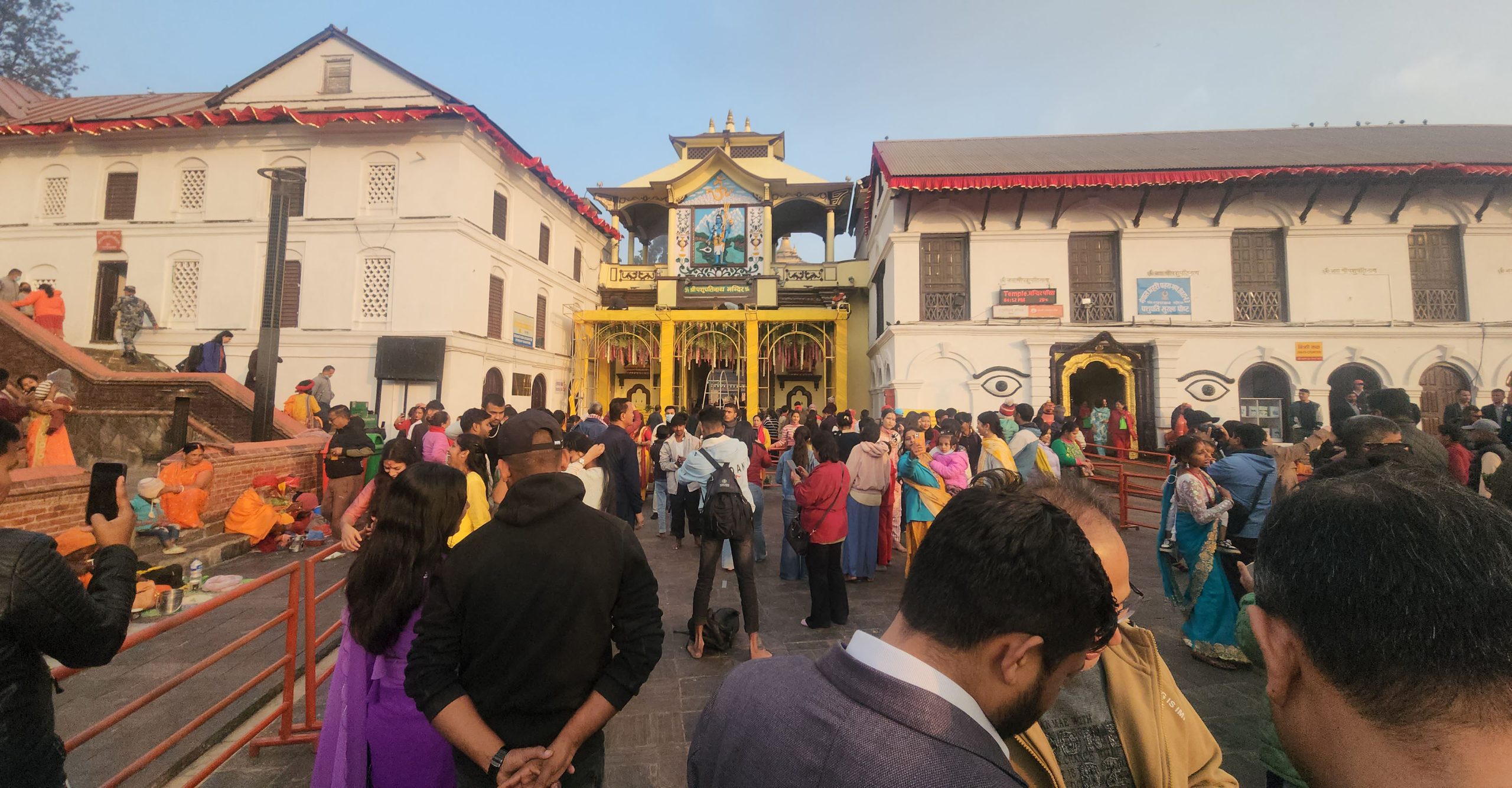 आज महाशिवरात्रि पर्व मनाइँदै, पशुपतिका चार ढोका खुला