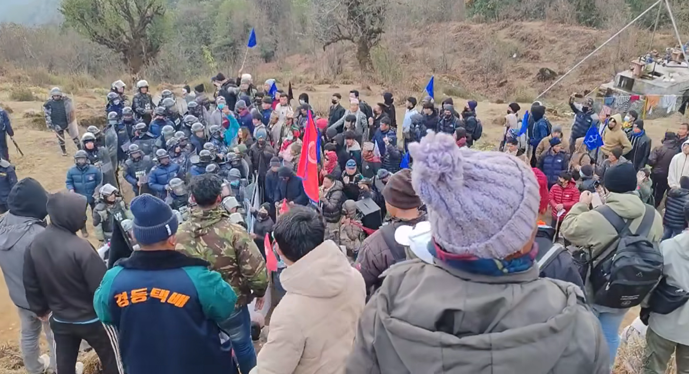 पाथीभरामा केबलकार निर्माणको विवादलाई सरकारले वार्ताबाट समाधान खोज्नुपर्छ