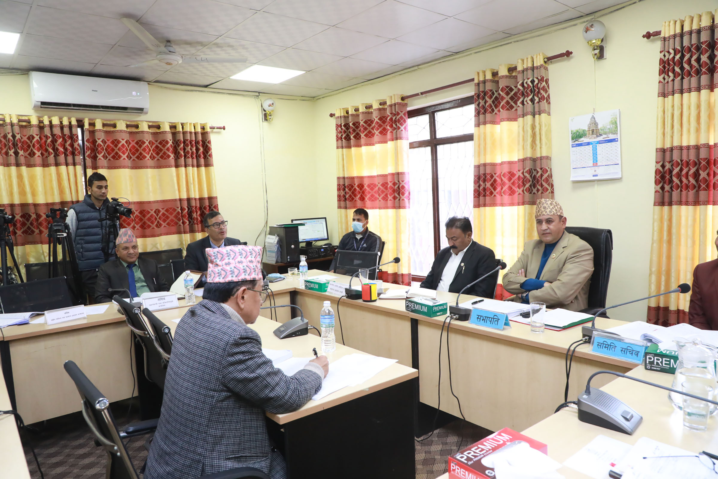 निजामती विधेयकबारे छलफल गर्न कांग्रेस नेता बडूको नेतृत्वमा ११ सदस्यीय उपसमिति गठन