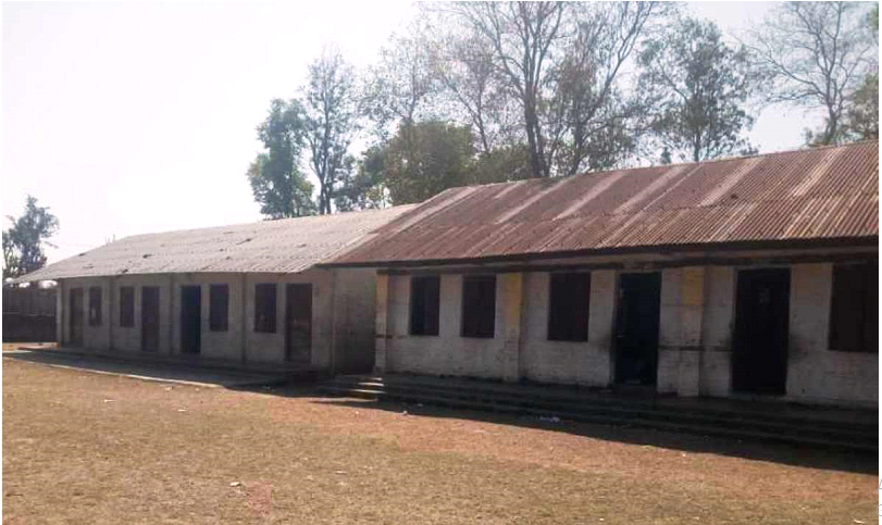 रत्न माध्यमिक विद्यालय भवन जीर्ण : अश्वासन पाइने तर काम नहुने