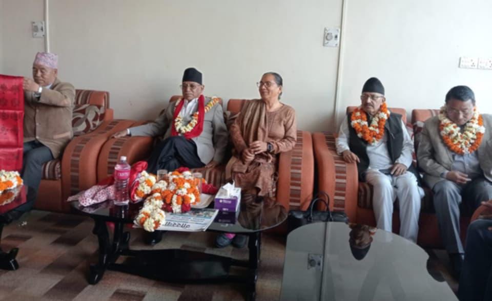अहिलेको सरकार जति टिक्छ, उति माओवादीलाई फाइदा हुन्छ- प्रचण्ड