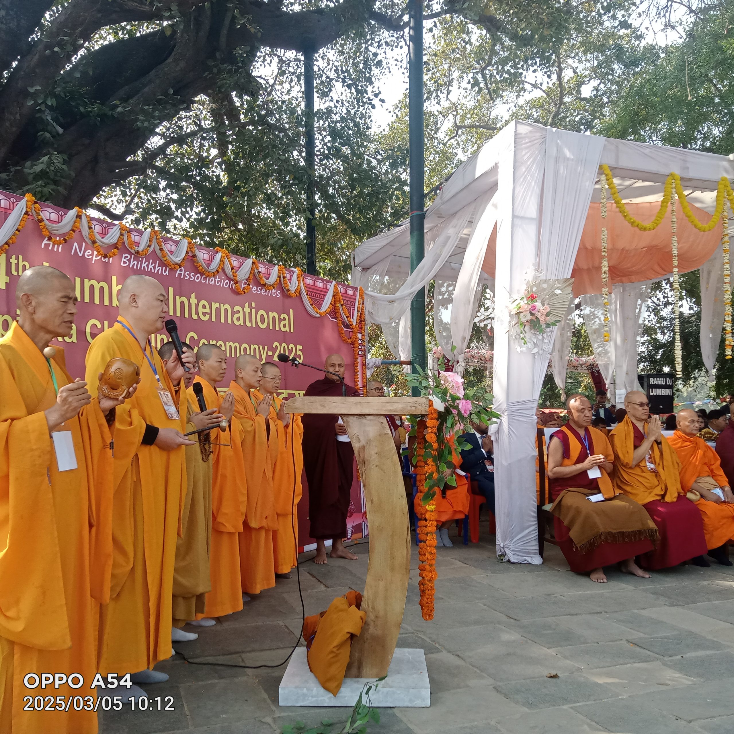 विश्व शान्ति कायम गर्न प्रेरित गर्दै बौद्ध गुरुहरु