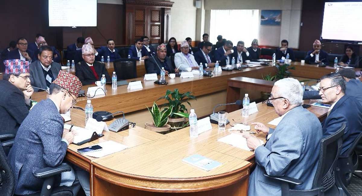 सरकारलाई अर्थतन्त्रमा थप सुधारका लागि बोल्ड निर्णय गर्न पूर्व अर्थसचिवहरुको सुझाव
