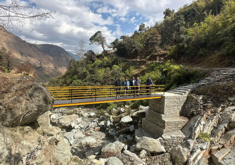 बाङखोलामा पुुल निर्माण भएपछि पदमार्गमा आउने पर्यटकलाई सहज