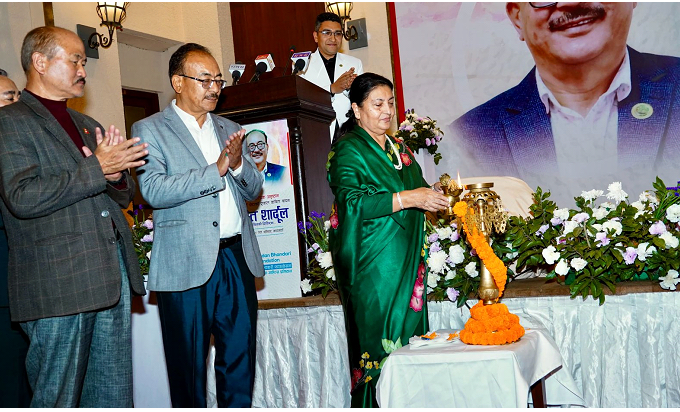 देश र संसार बुझ्न कविता प्रभावशाली माध्यम हो: पूर्वराष्ट्रपति भण्डारी