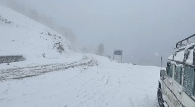 हिमपातले अवरुद्ध बनेका दशरथचन्द र जयपृथ्वी राजमार्ग सञ्चालन