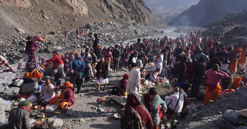 मुस्ताङको पवित्र धार्मिकस्थल कागबेनी क्षेत्रमा श्रद्धालु भक्तजनको घुइँचो