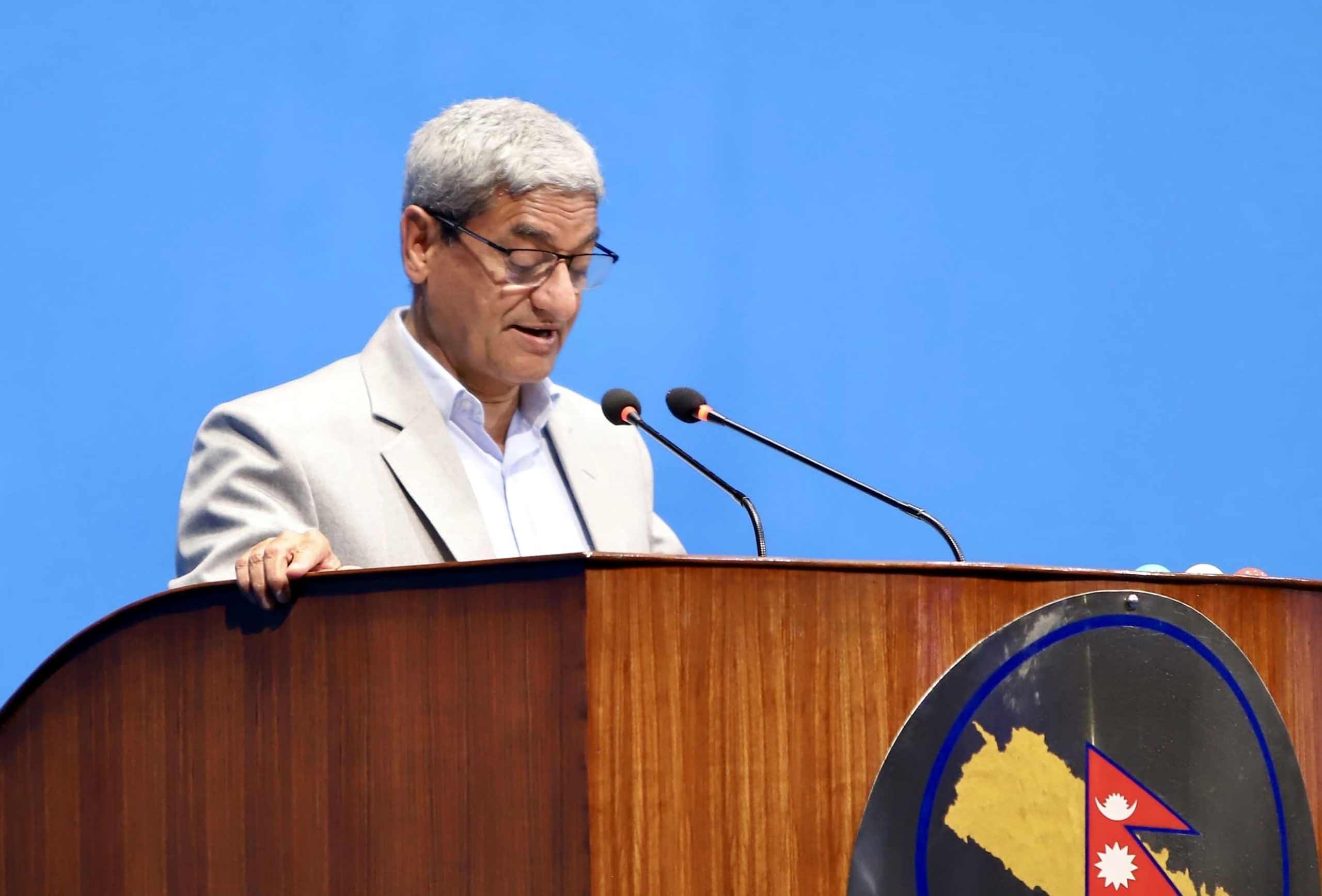सशस्त्र प्रहरी बलसम्बन्धी विधेयक समितिमा पठाइयोस् भन्ने प्रस्ताव सर्वसम्मतिले स्वीकृत