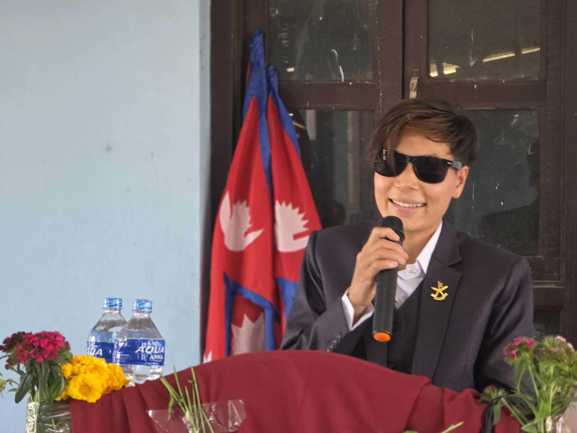 सभै लोले देखेका भोगेका कथा तितो मिठो मेरो कथा पुस्तकमा