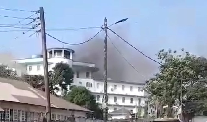 सियरा लियोनको राष्ट्रपति भवनमा आगलागी