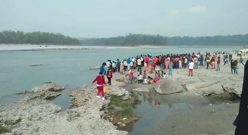 नारायणी नदीमा पौडी खेल्न गएका १५ वर्षीय किशोरको डुबेर मृत्यु