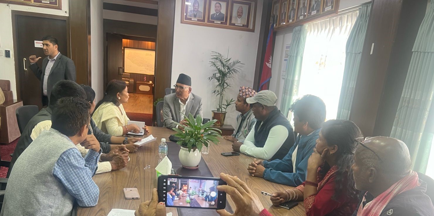सरकारद्वारा निषेधित सबै प्रकारका बँधुवा श्रममा आधारित समस्या सम्बोधनका लागि प्रतिबद्ध छौँः उपप्रधानमन्त्री पौडेल