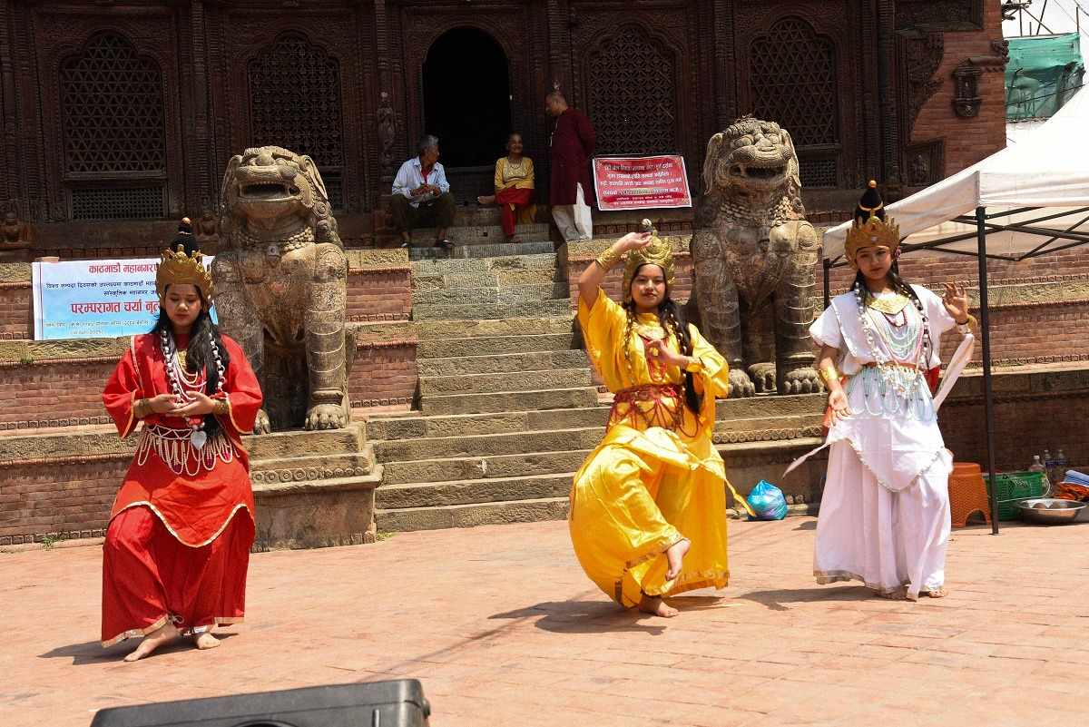 वसन्तपुर डवलीमा चर्या नृत्य