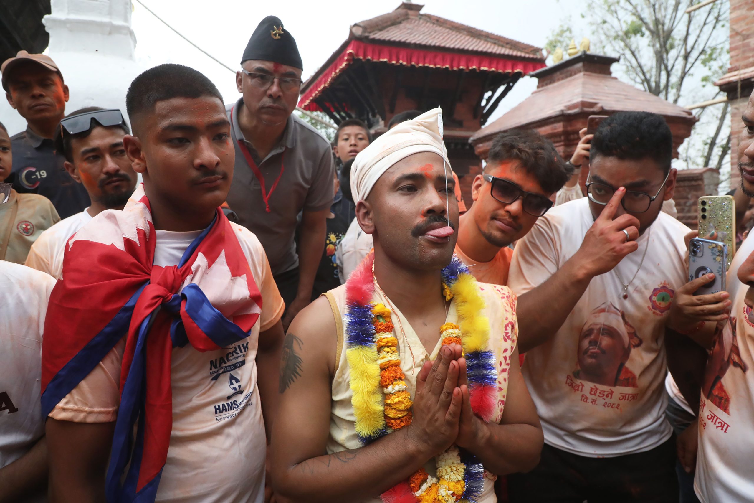 भक्तपुरको बोडेमा यसरी मनाइयो जिब्रो छेड्ने जात्रा(फोटोफिचर)