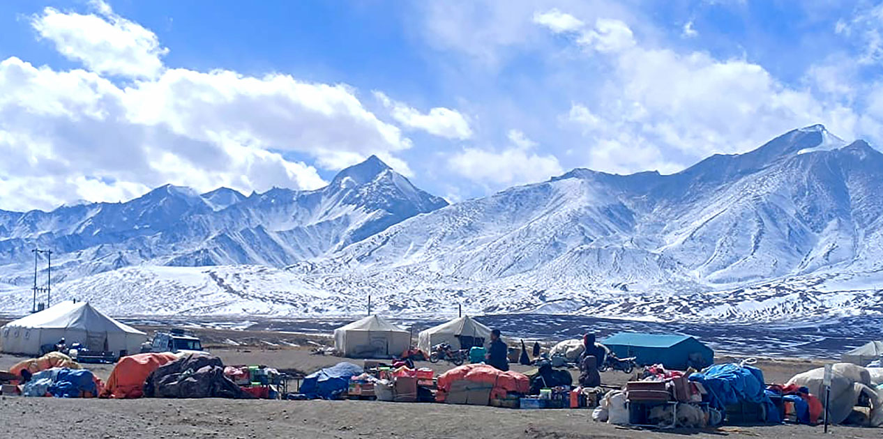 कोरला नाकाबाट घरायसी प्रयोजनको सामान ल्याउन रोकिएको छैन