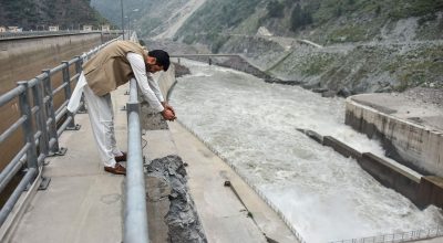 कश्मीरमा बाढीका कारण ६० जनाको मृत्यु, खोजीकार्य जारी
