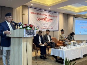 सुशासन कायम गर्न सूचनाको हक आवश्यकः गृहमन्त्री लेखक