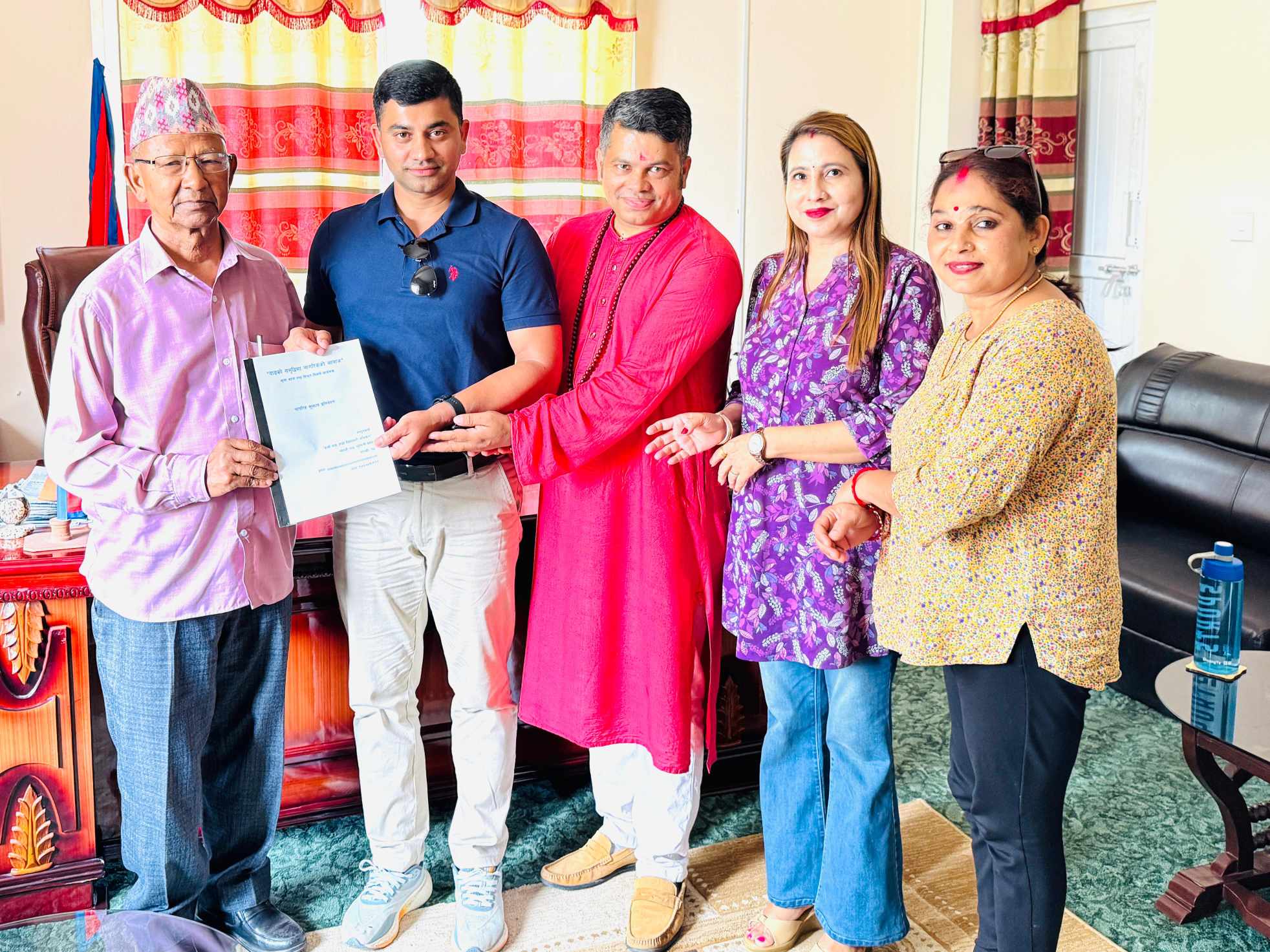 दाङको समृद्धिका लागि १० पालिकामा नागरिकका सुझाव हस्तान्तरण