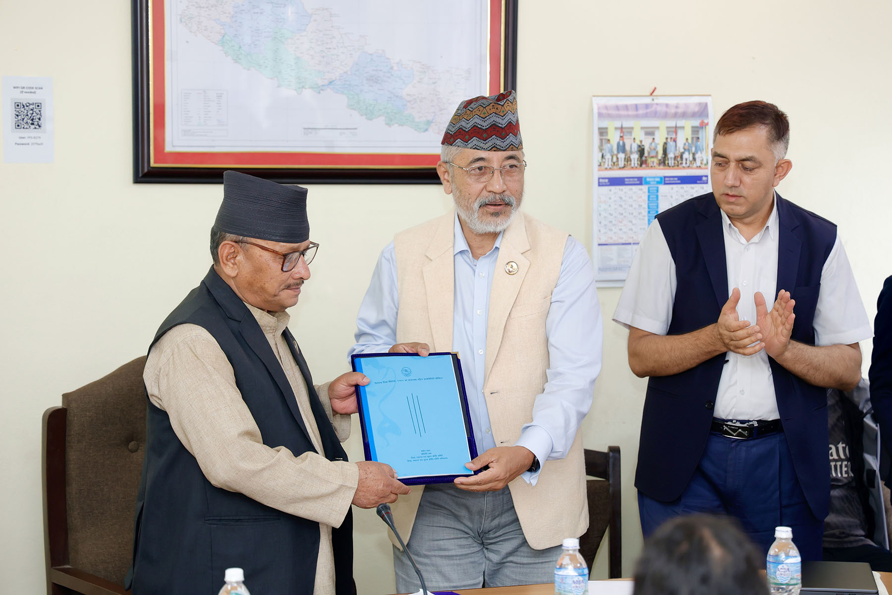 विद्यालय शिक्षा विधेयकका सम्बन्धमा गठित उपसमितिद्वारा प्रतिवेदन पेस
