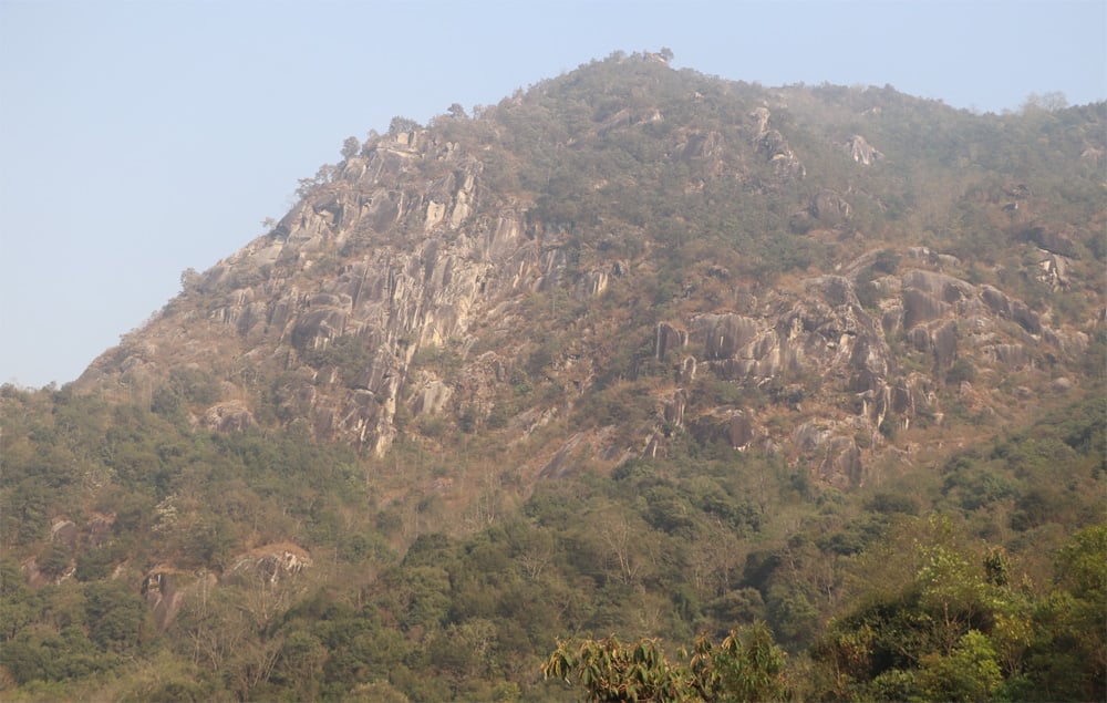 ऐतिहासिकस्थल ‘गोल्मे राजा, गोल्मे रानी’ पर्यटकको पर्खाइमा