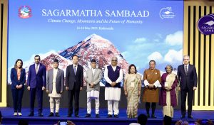 जलवायु संकट समाधानका लागि सामूहिक प्रतिबद्धतामा जोड