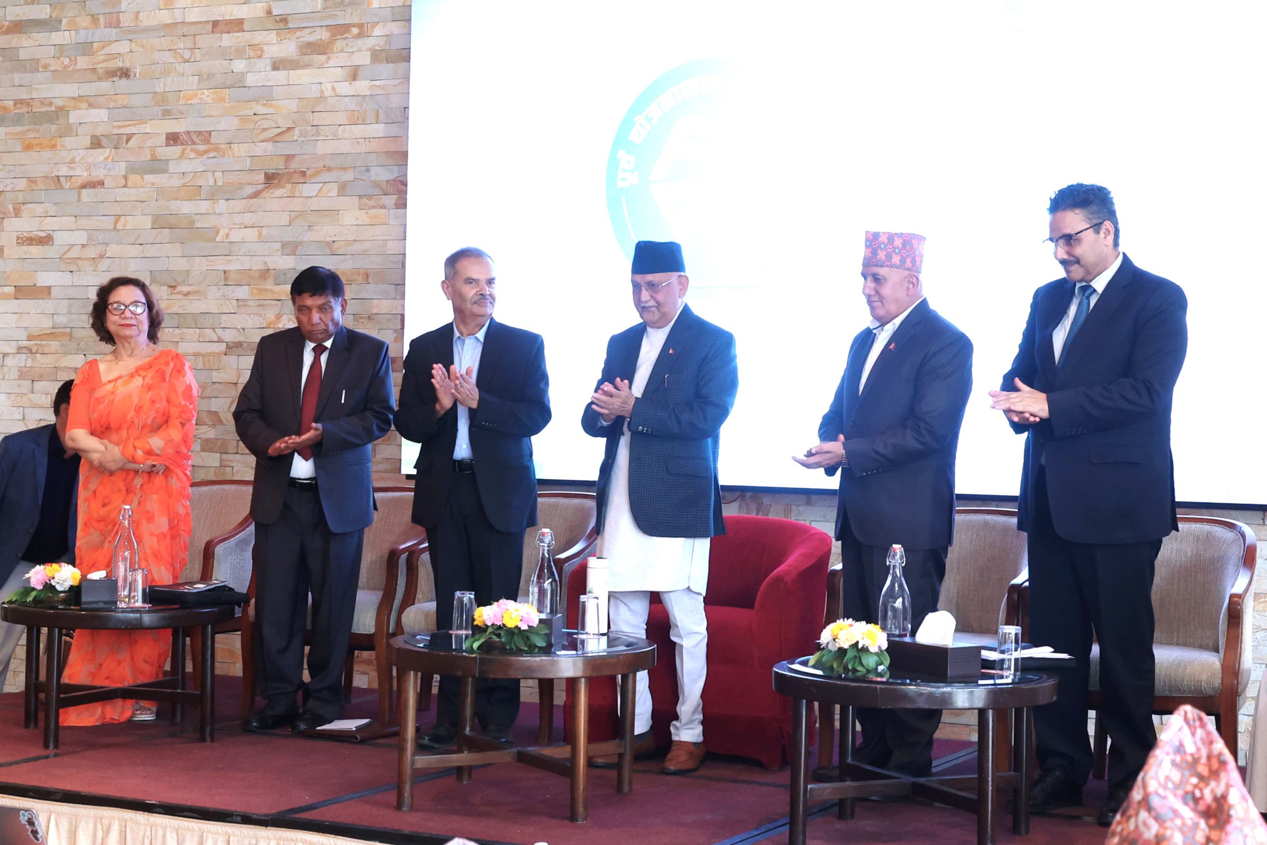 गभर्नरमा मेरिटोक्रेसीका आधारमा क्षमतावान व्यक्ति नियुक्ति हुन्छ : प्रधानमन्त्री ओली