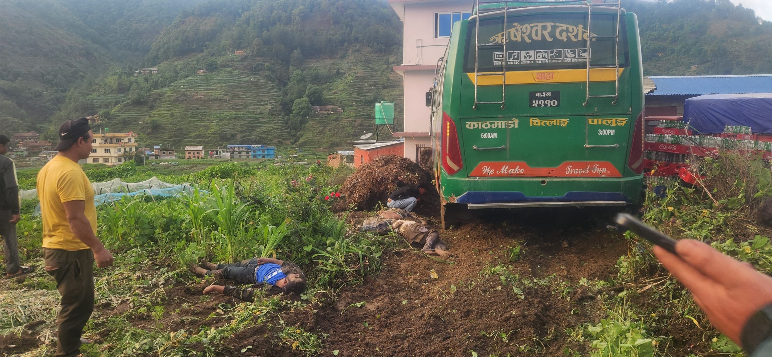पालुङमा यात्रुवाहक बस दुर्घटना हुँदा दुई जनाको मृत्यु, चार जना घाइते