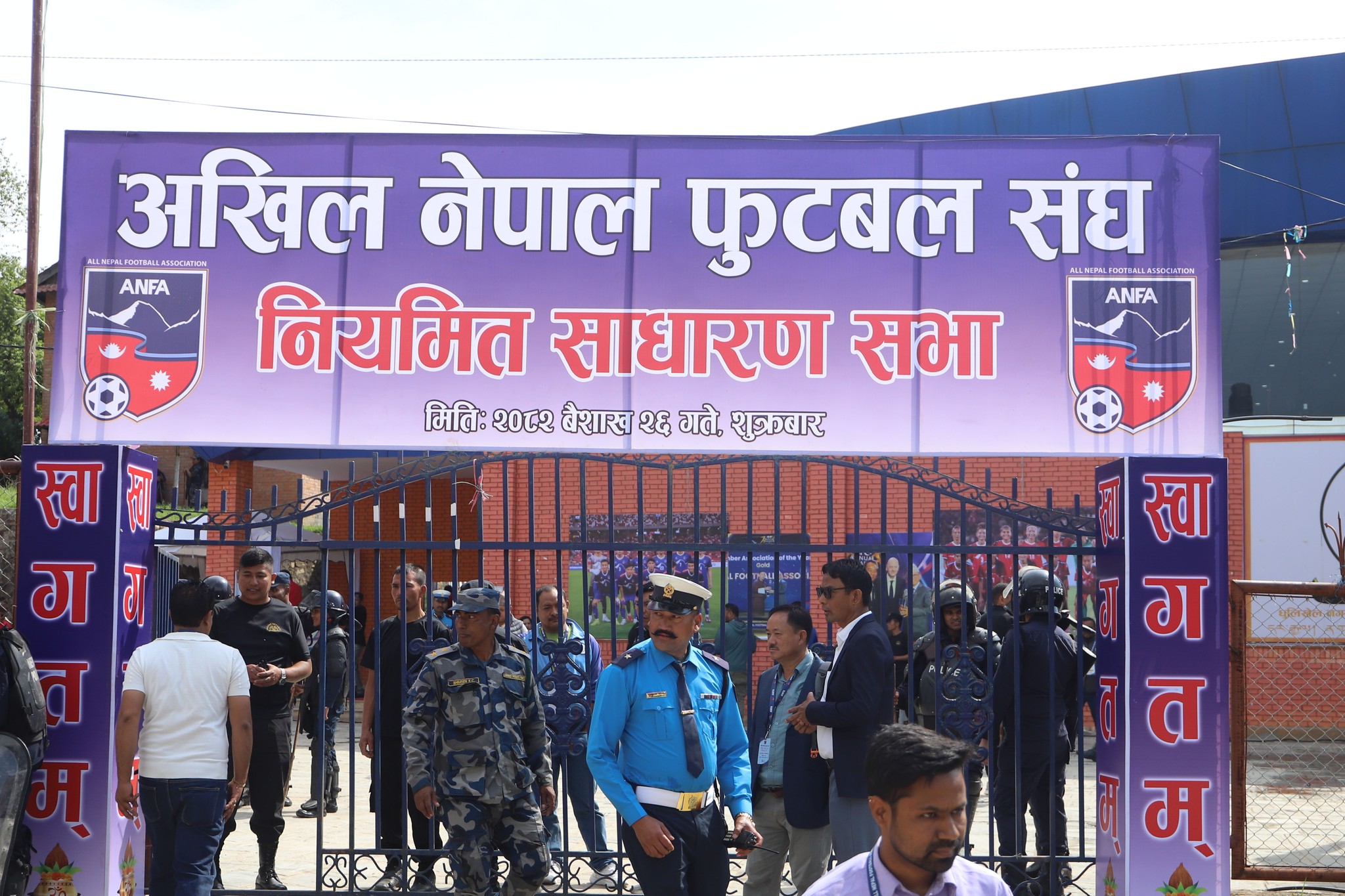गणेश थापालाई एन्फाको साधारण सभास्थलमा प्रवेश गर्न नदिएपछि विवाद