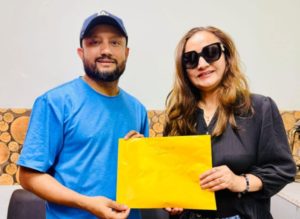 चलचित्र ‘आ बाट आमा’ मा अभिनेत्री विपना थापा अनुबन्ध