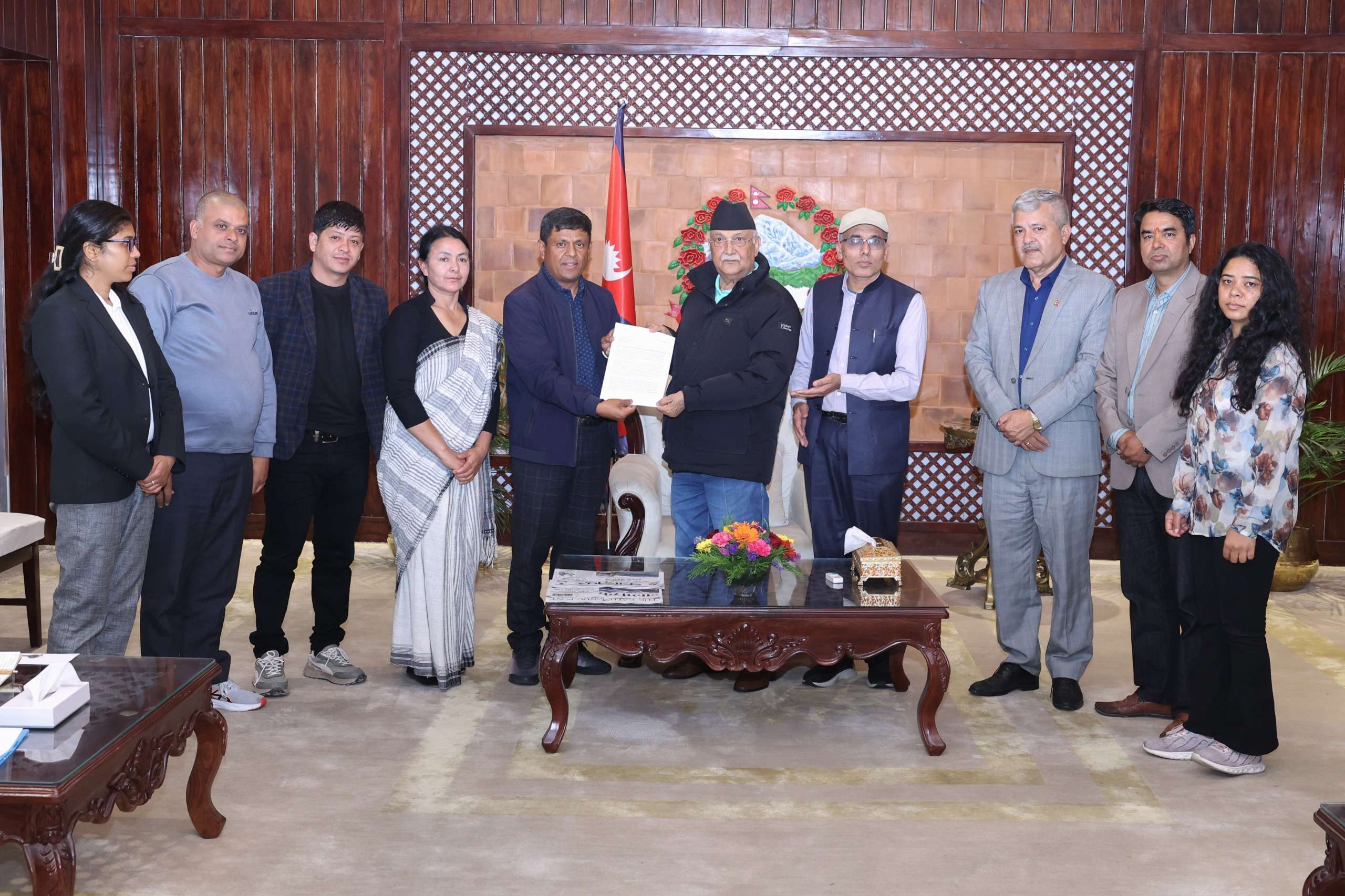 सङ्क्रमणकालीन न्यायसँग सम्बन्धित आयोगका पदाधिकारी सिफारिसलाई विश्वसनीय बनाउन प्रधानमन्त्रीसँग द्वन्द्वपीडितको माग
