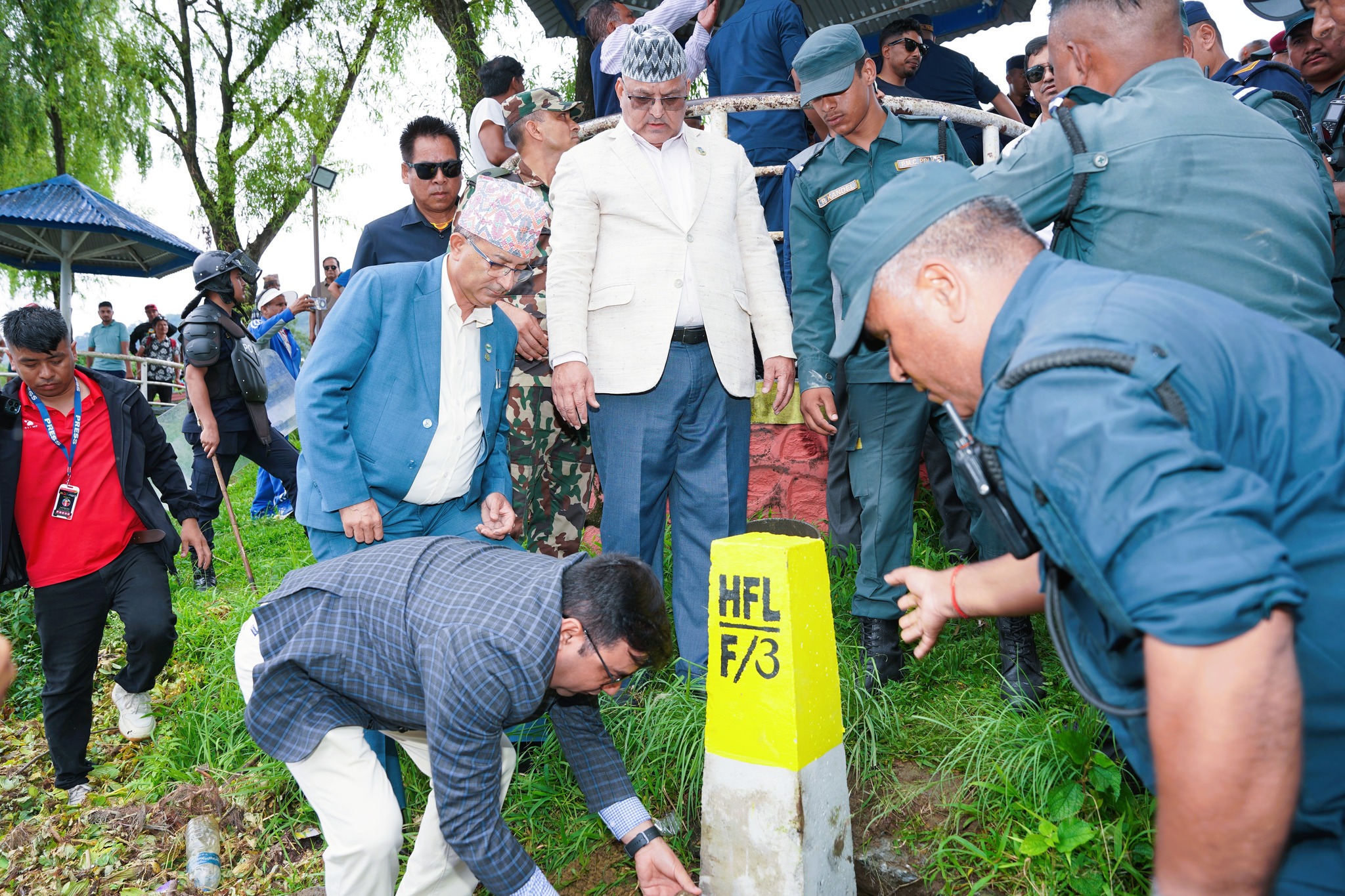 फेवातालको सिमानामा पिल्लर गाड्न सुरु