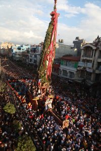 लगनखेलबाट तानेर जावलाखेल पुर्याइएको रातो मच्छिन्द्रनाथको रथ(फोटोफिचर)