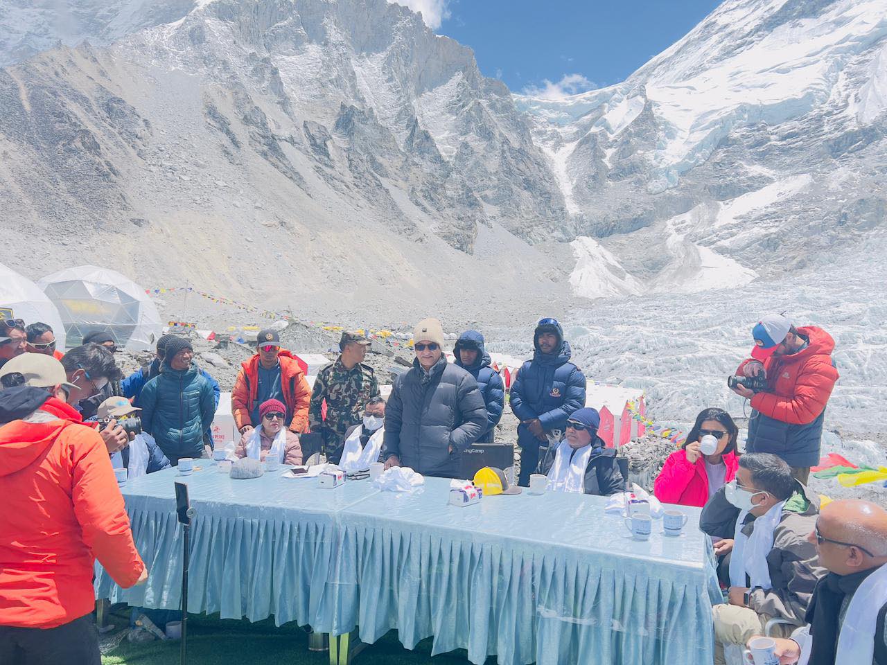 कांग्रेस महामन्त्री शर्माको संयोजनमा सगरमाथा बेसक्याम्पमा विशेष संवाद आयोजना