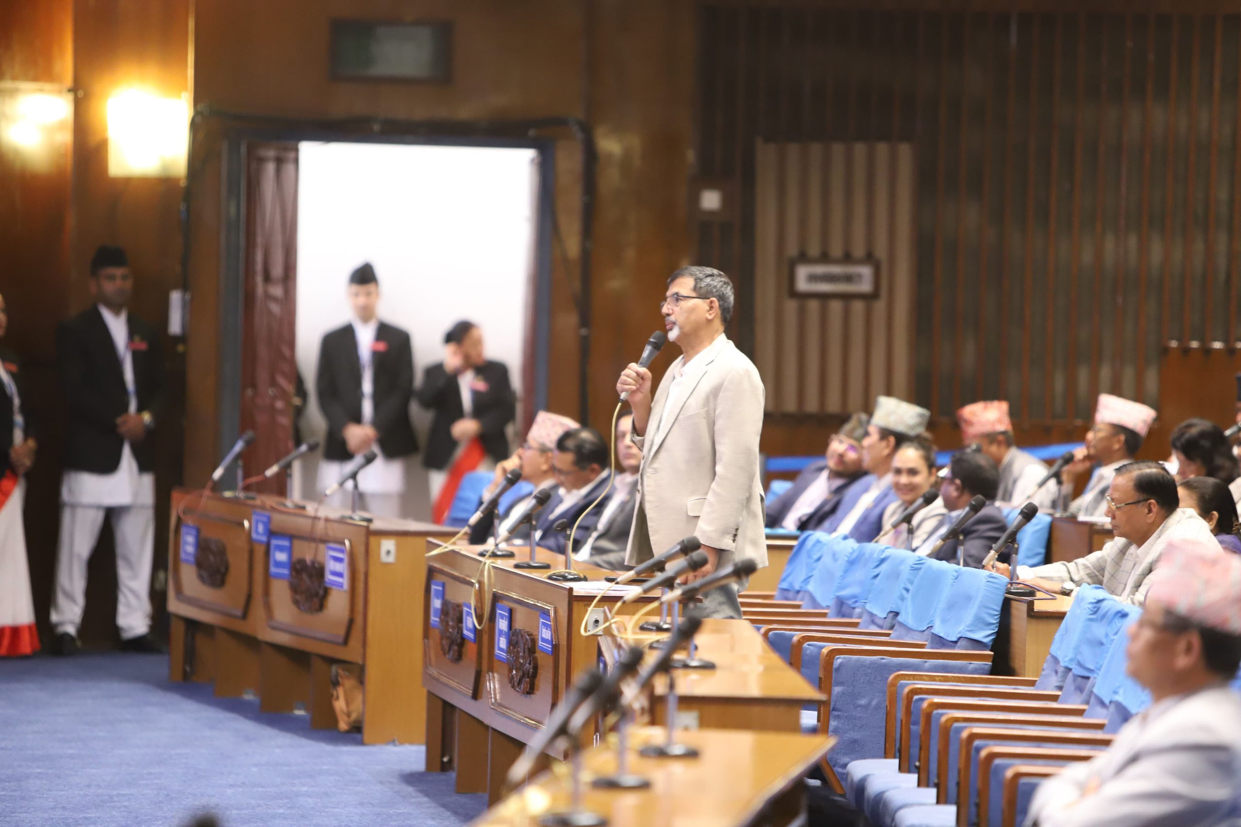 मन्त्री उपस्थित नभएपछि प्रतिनिधिसभा बैठक १५ मिनेटका लागि स्थगित