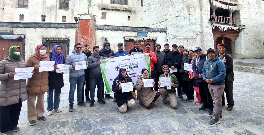 बीसबुँदे घोषणापत्र जारी गर्दै प्रेस युनियनको लोमान्थाङ अन्तरराष्ट्रिय मिडिया समिट सम्पन्न