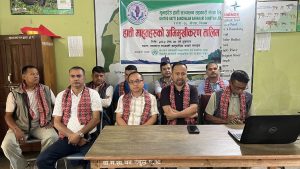 हात्ती सफारी व्यवस्थित गर्न माहुतेलाई प्रशिक्षण