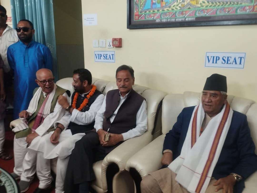 राजावादीको आन्दोलन अर्थहीन रहेको सभापति देउवाको भनाइ