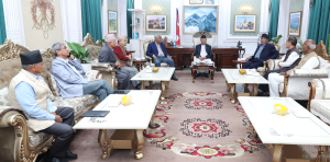 प्रमुख तीन दलको बैठक: संसद्को गत्यावरोध अन्त्यका लागि प्रधानमन्त्रीको आग्रह