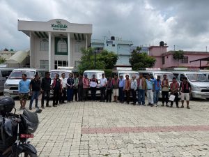 सुर्खेतमा शशीला मोटर्सले गर्‍यो १९ वटा ‘किटोन’ माइक्रो भ्यान हस्तान्तरण