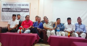 सोमबारदेखि कर्णालीका यातायात व्यवसायीले कालो र रातो प्लेटका सवारी चल्न नदिने
