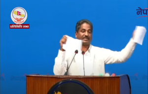 सांसद प्रभु साहले रोष्टमै च्याते निजामती विधेयक, देशमा आगो बल्ने चेतावनी
