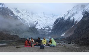 अन्नपूर्ण हिमालको आधार शिविरमा गुञ्जियो ‘फ्रान्सेली सङ्गीत’