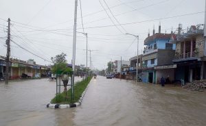 कैलालीको धनगढीमा अविरल भारी वर्षाः दुई हजार घर डुबानमा, आठ जनाको उद्धार