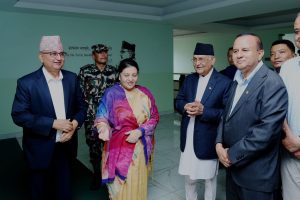 ओली र भण्डारीबिचको छलफल सकिएसँगै दुवै जना च्यासलबाट बाहिरिए