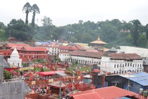 बिहान तीन बजेदेखि नै पशुपतिनाथका चारै ढोका भक्तजनका लागि खुला