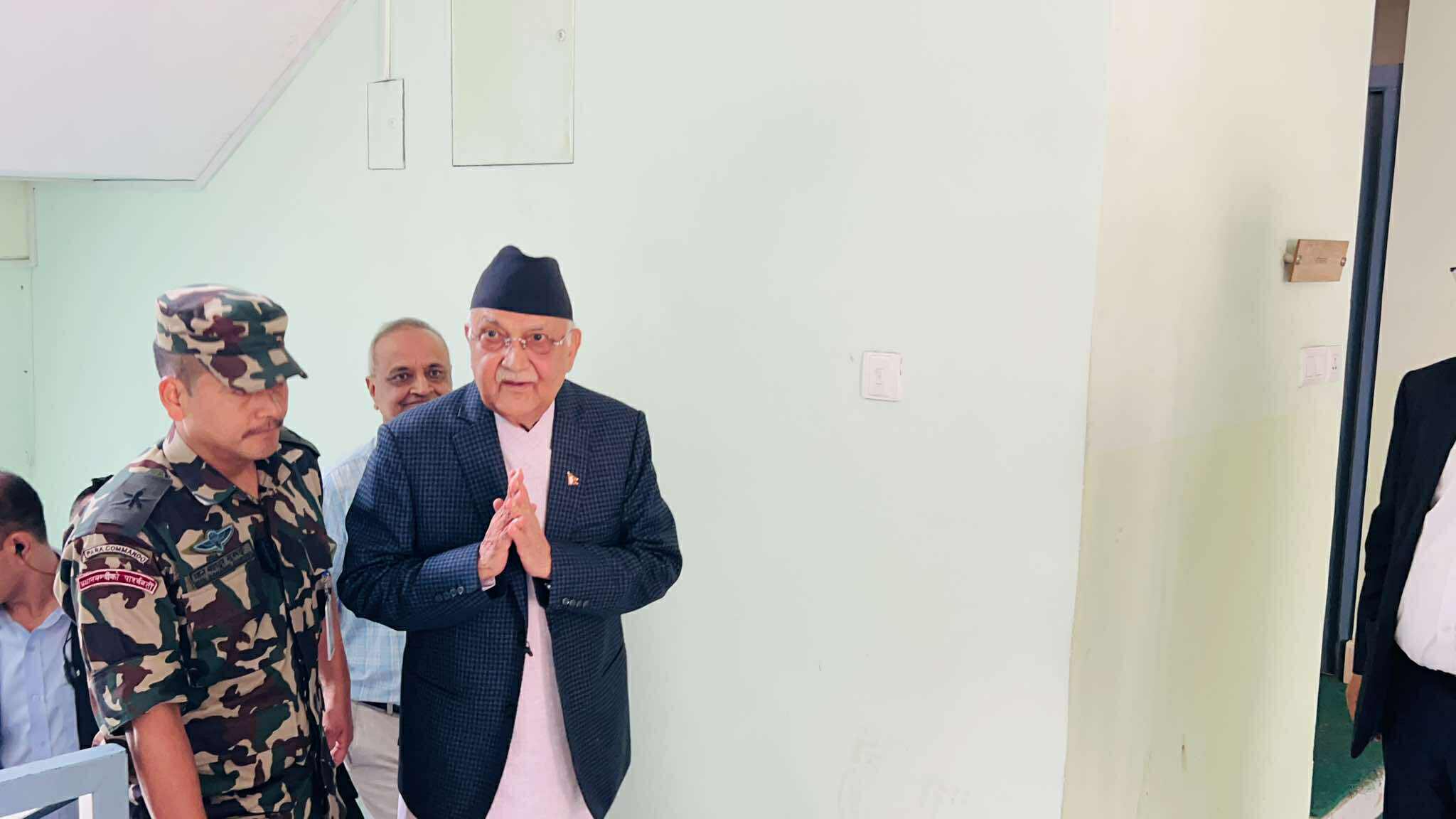 विद्यादेवी भण्डारी र केपी ओली च्यासलमा आमने-सामने