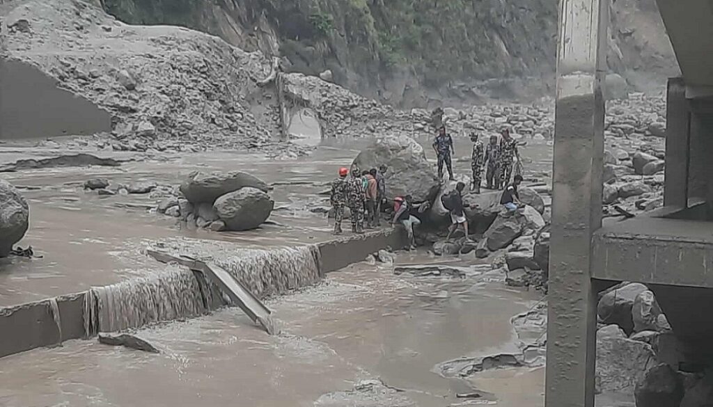 तिब्बत क्षेत्रहुँदै बगेर आउने ल्हेन्दे खोलामा फेरि आयो बाढी, उच्च सर्तकता अपनाउन आग्रह