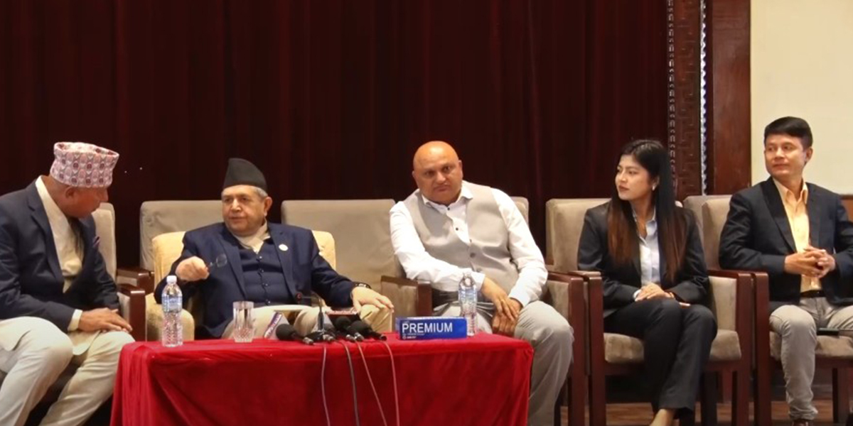 ‘मेरो भ्वाइस युनिभर्स र मेरो डान्स युनिभर्स’का कलाकारसँग सभामुख घिमिरेको अन्तरक्रिया